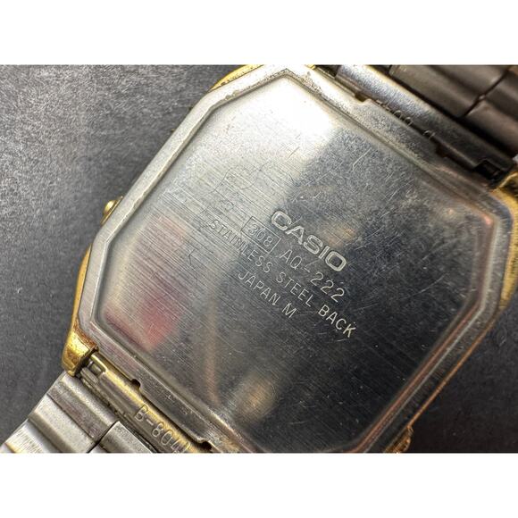 Vintage Casio AQ-222 Gold Tone Unisex Analog & Digital 30.6mm Watch - Picture 8 of 10